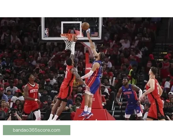 杜伦22分14篮板助活塞双杀森林狼 兰德尔空砍27分华子缺阵错失评奖机会